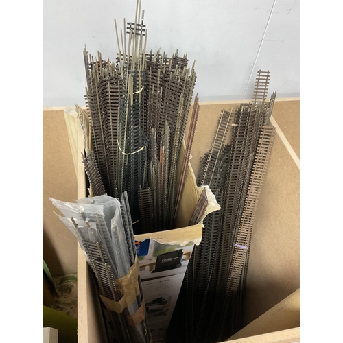 44 - Approximately ninety yard-lengths (900mm) of Peco nickel silver 00 gauge flexi-track, with a further... 