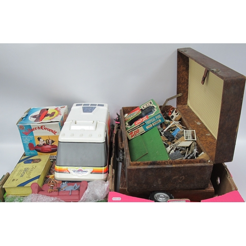 1001 - Vintage Toys, including a boxed Subbuteo 60140 football set, a quantity of Meccano metal kits with m... 