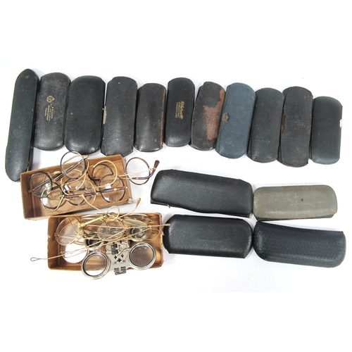 1497 - Early to Mid XX Century Vintage Spectacles, with gold-filled and Bakelite/Celluloid frames, many wit... 
