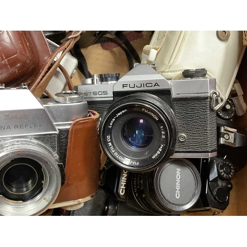 1248 - Quantity of vintage cameras and camcorders, including bagged Sony CCD-F455E and JVC GR-AX5/AX40E rec... 