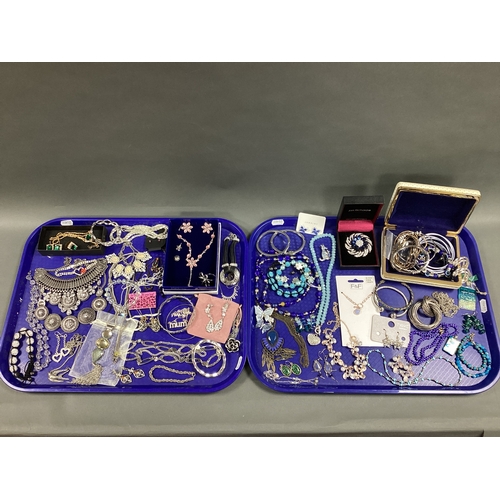 244 - A Collection of Modern Costume Jewellery, including necklaces, bangles, earrings, bracelets, rings, ... 