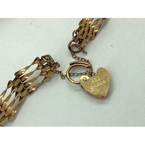 137 - A Dainty 9ct Gold Gate Link Bracelet, to 9ct gold heart shape padlock clasp, with safety chain, over... 