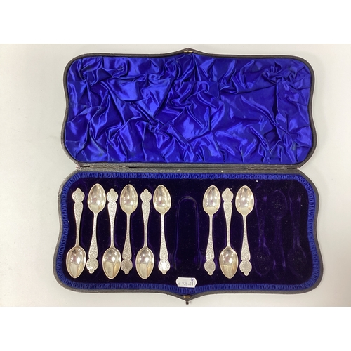18 - A Cased Set of Hallmarked Silver Tea Spoons, (incomplete), Wakely & Wheeler, London 1897, of highly ... 