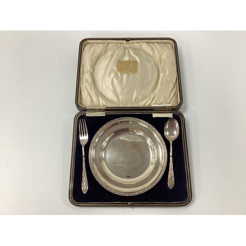 28 - A Hallmarked Silver Presentation Dish, Ackroyd Rhodes, Sheffield 1913, inscribed 