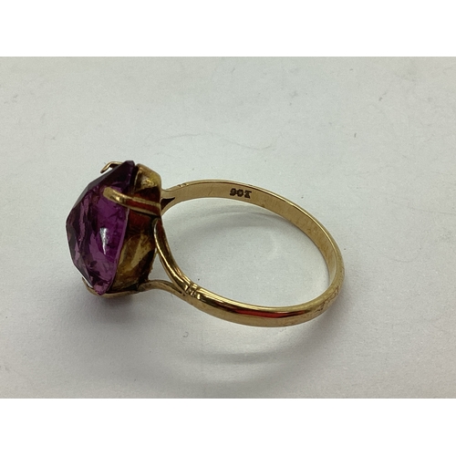 56 - A Vintage Single Stone Dress Ring, claw set, stamped 