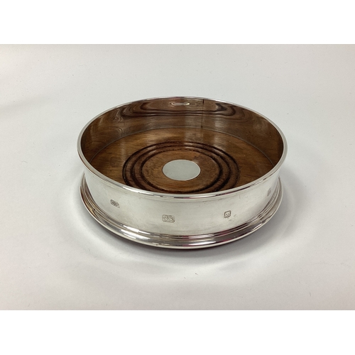 9 - A Modern Hallmarked Silver Wine Coaster, bearing feature hallmarks, Douglas Pell, London 1990, 12.5c... 