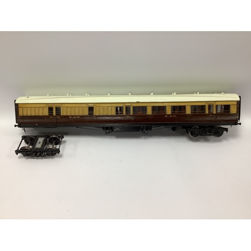 320 - A Kit Built Gauge One/10mm G.W.R Brake/3rd Coach, finished in cream/brown with matt off white roof; ... 