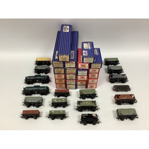 422 - A Collection of Hornby-Dublo '00' Gauge Two-Rail Rolling Stock, including eleven boxed coaches, seve... 