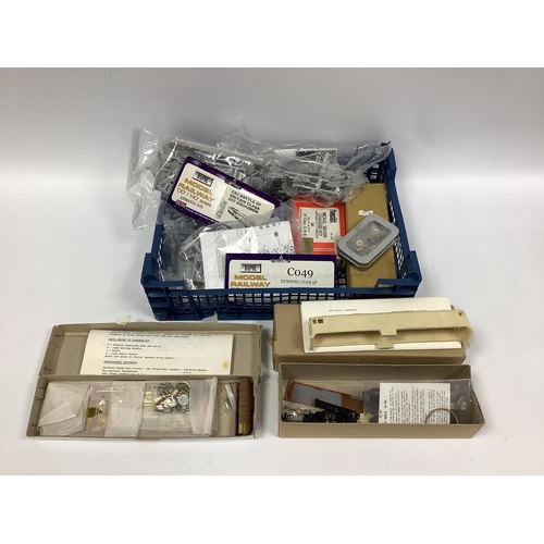 434 - Several '00' Gauge Locomotive Kits: a Jidenco Models Class H 0-4-4 tank engine with separate chassis... 