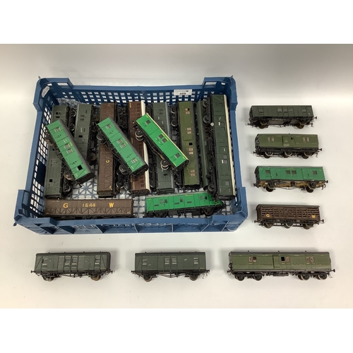 469 - Approximately sixteen 00 gauge kit-built Southern Railway parcels vans, with four GWR milk/parcels v... 