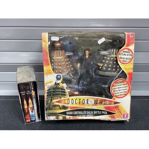 642 - A Character Doctor Who Radio Controlled Dalek Battle Pack. Small parts may be missing, signs of play... 