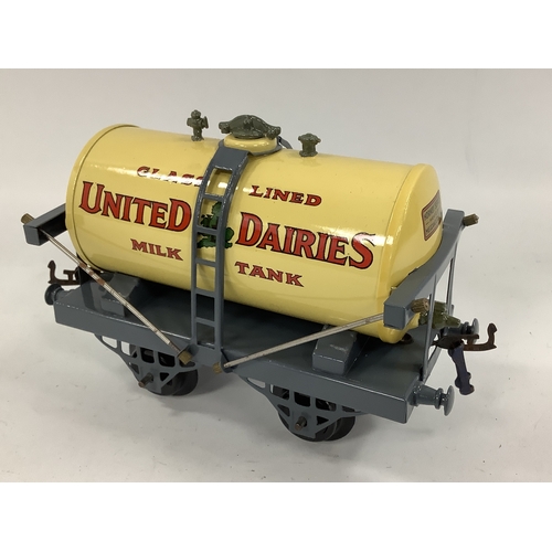 687A - A Pre-War Hornby 'O' Gauge 'United Dairies' Tank Wagon, repainted, restored to a good standard.