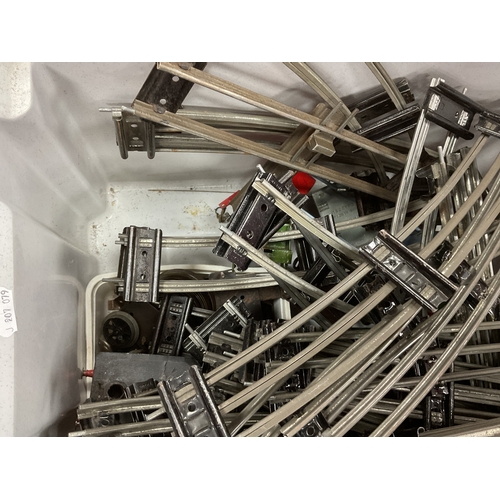 415 - A Quantity of Post-War Hornby '0' Gauge Tinplate, including an 0-4-0 clockwork locomotive (mechanism... 