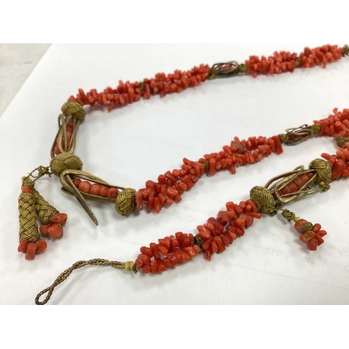 116 - A Vintage Coral Single Strand Graduated Bead Necklace, to later modern clasp stamped 