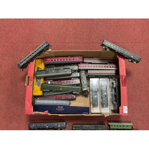 311 - Approximately Forty 'HO' Scale European Outline Coaches, by Liliput, Roco, Fleischmann, Jouef and ot... 