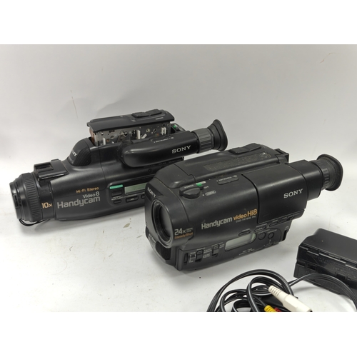 1039 - Video Camcorders to include Sony Video Hi8 Handycam CCD-V800E, Sony Handycam Video Hi8 CCD-TR780E PA... 