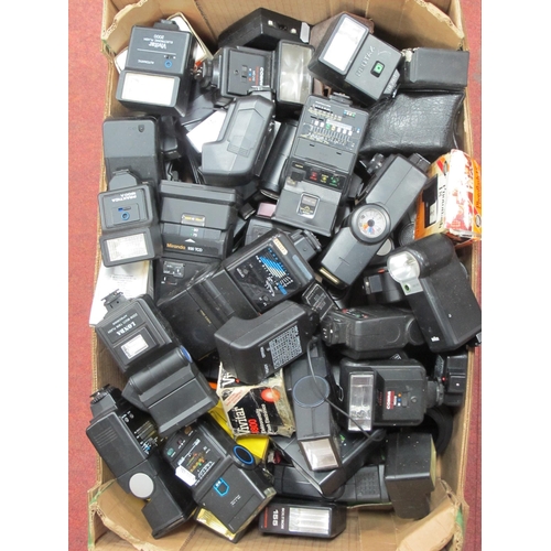 1448 - A large quantity of camera flash units to include examples from Pentax, Cobra, Praktica, Vivitar, He... 