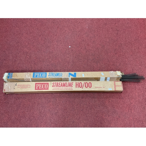405 - Eight Sections of Peco Streamline Nickel Track 'OO' Gauge x 36 inch, plus four steel lengths 22 to 3... 