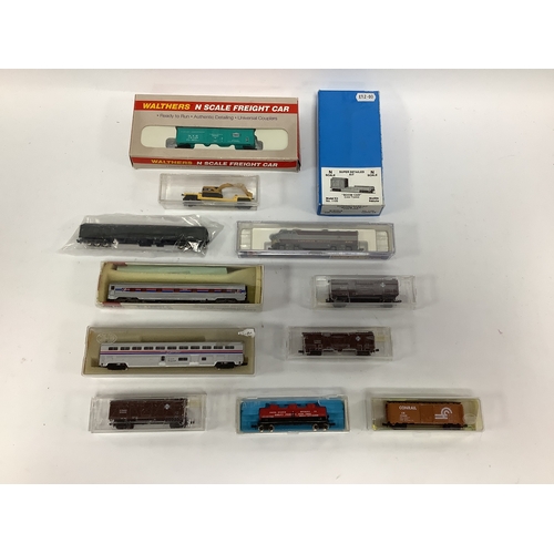 515 - A Life-Like 'N' Gauge Ref No 70004 C-Liner A Unit R/No 40582 in Canadian Pacific Grey/Red Livery, go... 