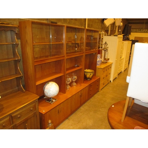 31 - Mid 20th Century G Plan Teak 3 Section Display Unit