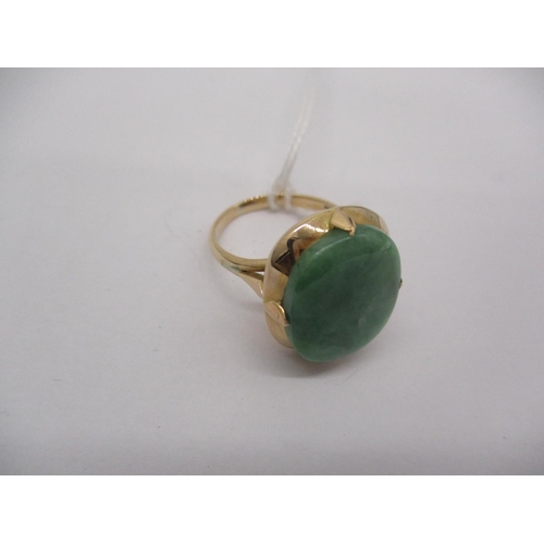 427 - 14K Gold and Jade Ring, Size O, 7.1g