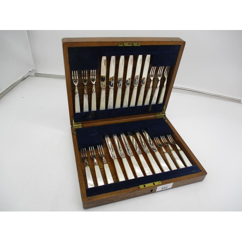 452 - Oak Cased Set of 12 Pairs of Silver Plate and Mother of Pearl Fruit Cutlery