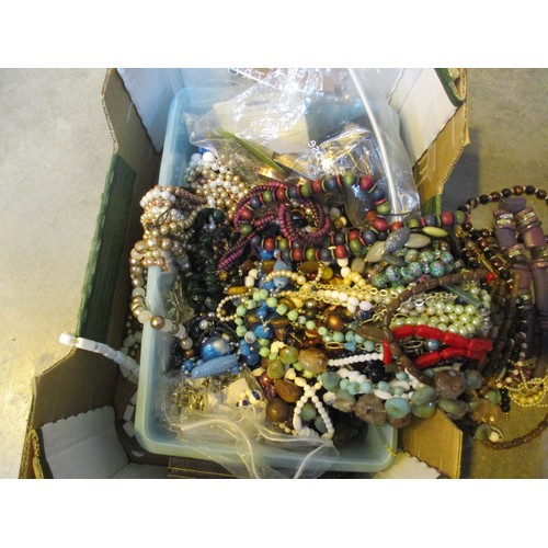 482 - Large Collection of Costume Jewellery