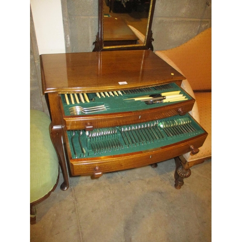 739 - Mahogany Table Canteen of Silver Plated Cutlery