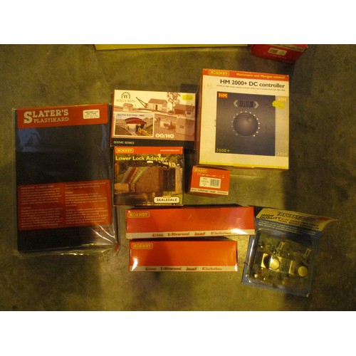 93 - Hornby Model Railway Accessories etc