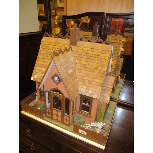 120 - Dolls House Display