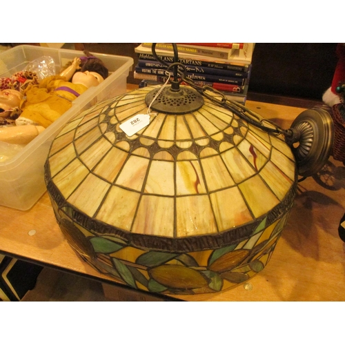 282 - Tiffany Style Pendant Light