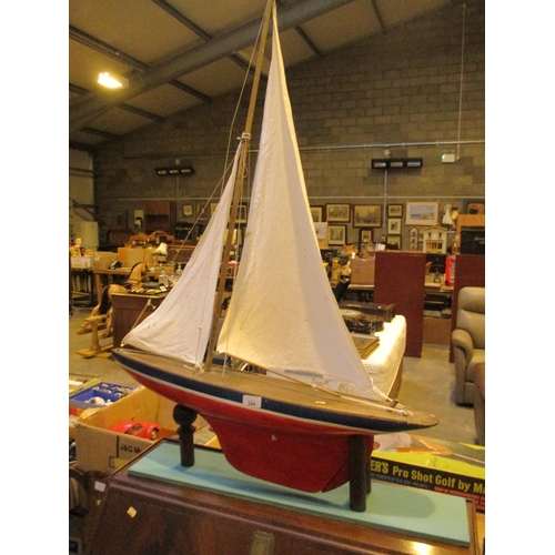 294 - Pond Yacht on Stand