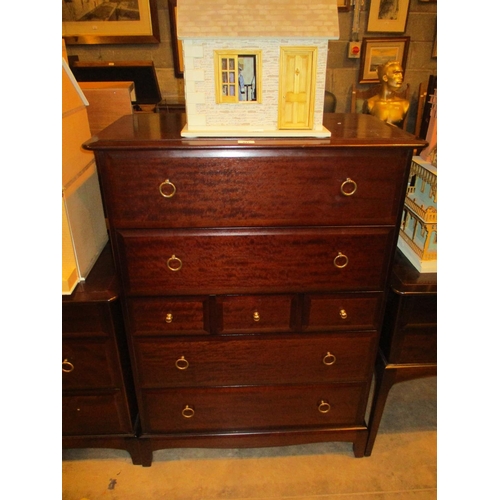 641 - Stag Minstrel Chest of 7 Drawers, 82cm