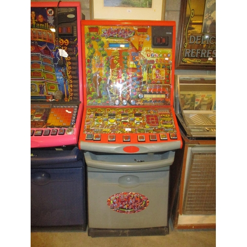 676 - Wacky Weekend Fruit Machine with Key