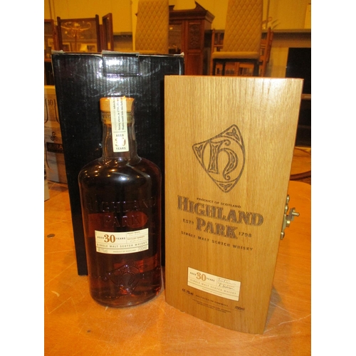 Highland Park Aged 30 Years Single Malt Whisky 48.1%