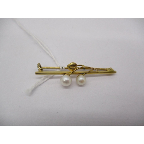 307 - Art Nouveau Style 9ct Gold Bar Brooch with Leaf Tendril and 2 Pearls, 2.4g