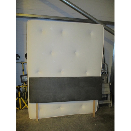 533 - Cooltouch 5ft Divan Bed with Headboard