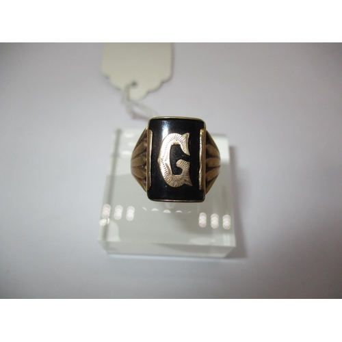 385 - 9ct Gold Gents G Insignia Ring, 4.1g, Size R