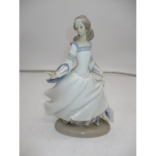 404 - Lladro Porcelain Cinderella Figure, 24cm