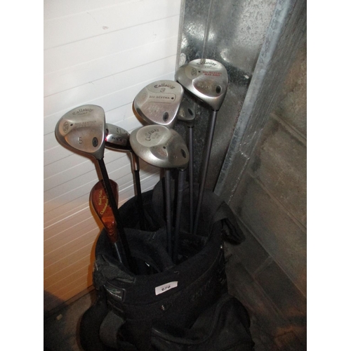 670 - Golf Bag with Callaway and Other Clubs