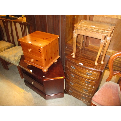 612 - Stag Minstrel Corner TV Stand, 2 Bedside Chests and an Indian Nest of 2 Tables