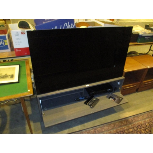 636A - Sony Bravia VD55A1 TV, Technomate TM-6902 HD T2 Super Decoder, with Remotes and Wood Effect Stand