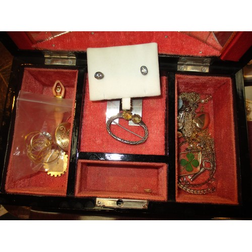 397 - Collection of Jewellery including a Silver Brooch by RA