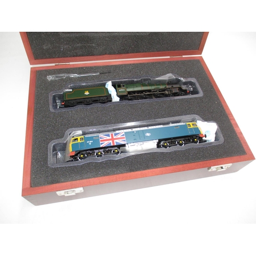 267 - Bachmann Silver Anniversary Box Set Class 47 47164 Blue and Jubilee Class 45552 Silver Jubilee