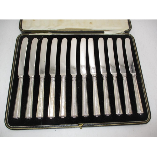 557 - Cased Set of 12 Silver Handle Tea Knives, Sheffield 1925