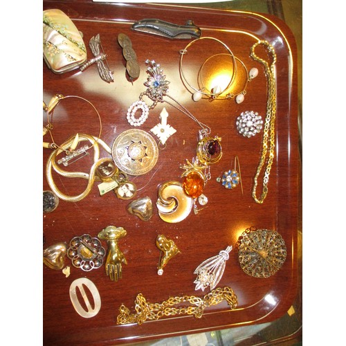 584 - Box of Costume Jewellery