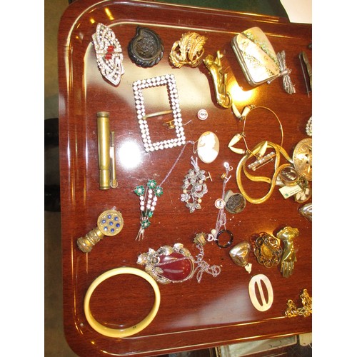 584 - Box of Costume Jewellery