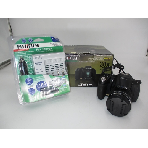 421 - Fujifilm Finepix HS10 Camera