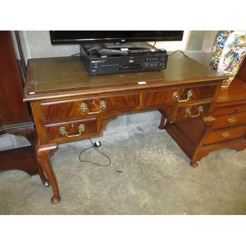 694 - Mahogany 5 Drawer Writing Table, 107x55cm