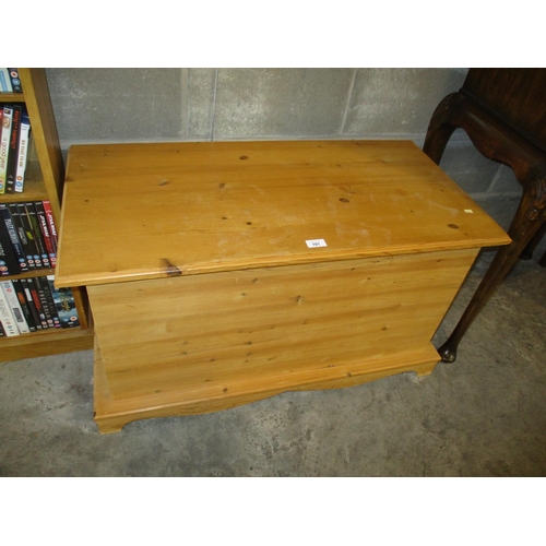 701 - Pine Blanket Box, 91x45cm